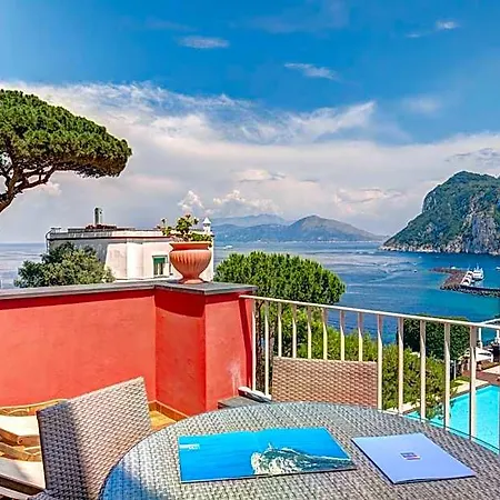 Palatium Mari Capri