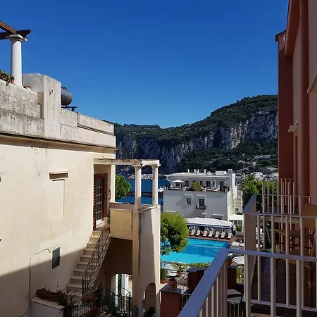 מלון Palatium Mari 3*