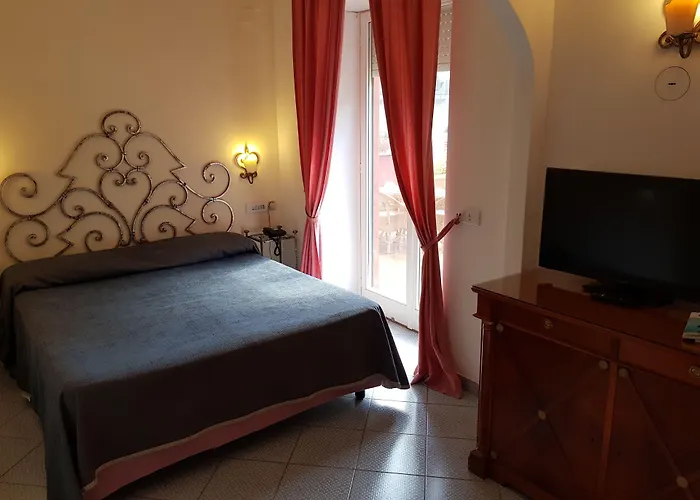 Palatium Mari 酒店 3*