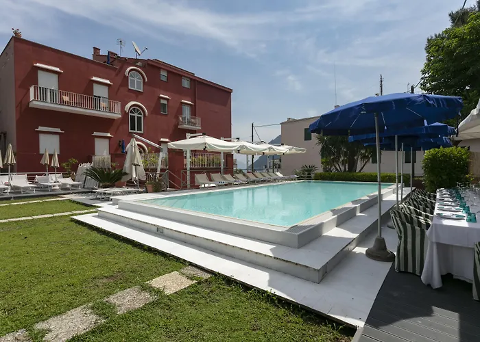 酒店 Palatium Mari 3*