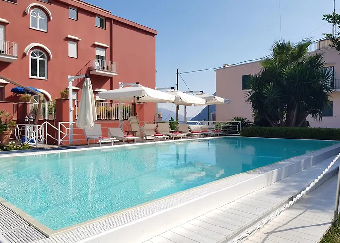 Palatium Mari 酒店 3*