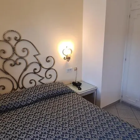 Palatium Mari Hotel 3*