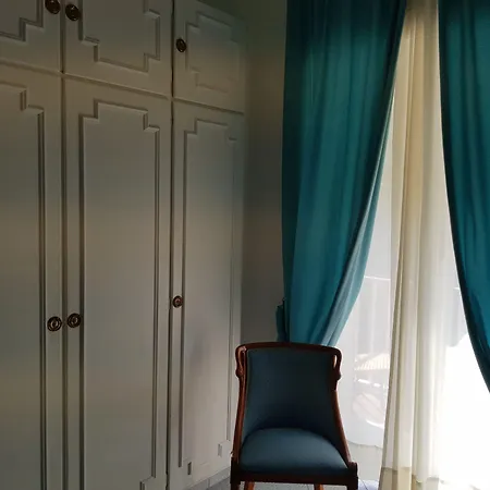 فندق بالاتيوم ماري 3*