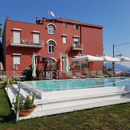 Palatium Mari Szálloda Capri