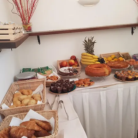 Palatium Mari Szálloda Capri