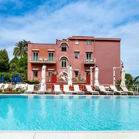 Palatium Mari Szálloda Capri