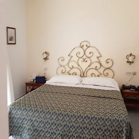 Palatium Mari Отель 3*