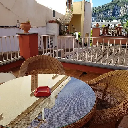 Palatium Mari 3* Капри