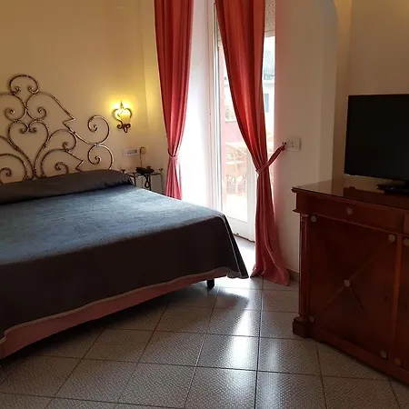 Palatium Mari Отель 3*