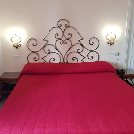 Palatium Mari Отель